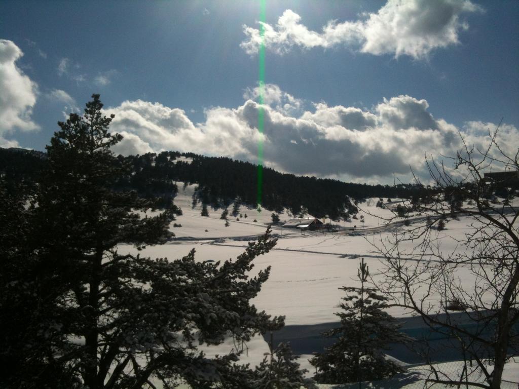 Apartment Face Aux Pistes Gréolières-les-Neiges Exteriör bild