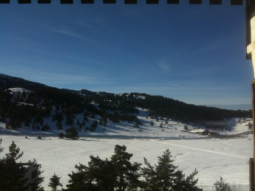 Apartment Face Aux Pistes Gréolières-les-Neiges Exteriör bild